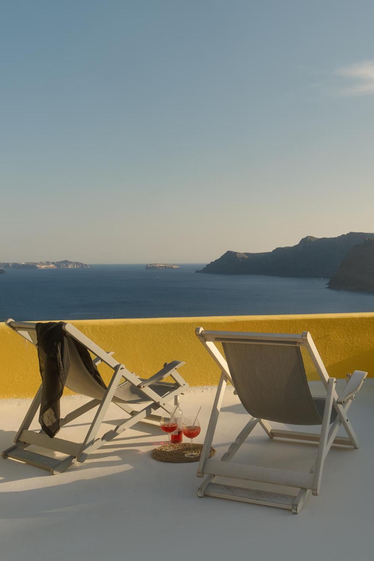 Ilivatos - Elegant On The Caldera's Edge Villa *